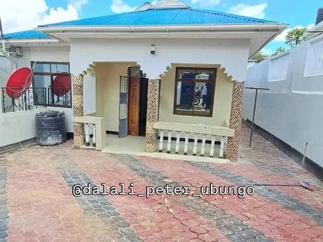 3 Bedrooms House for Rent in Kimara Stop Over, Dar Es Salaam