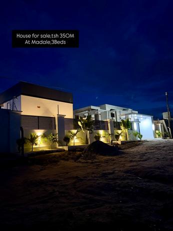 Nyumba ya vyumba vitatu inauzwa Madale Flamingo, Dar Es Salaam (500 sqm) Nyumba ya vyumba vitatu inauzwa Madale Flamingo, Dar Es Salaam (500 sqm)