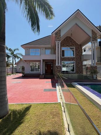 Nyumba ya vyumba vitano inauzwa Mbweni Jkt, Dar Es Salaam (1300 sqm)