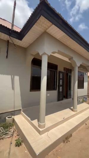 Apartment ya vyumba vitatu inapangishwa Nzuguni B / Shuleni, Dodoma Apartment ya vyumba vitatu inapangishwa Nzuguni B / Shuleni, Dodoma