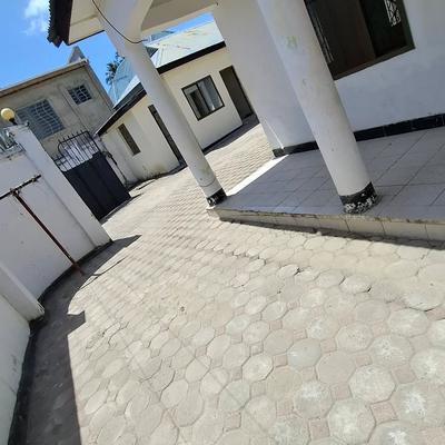 3 Bedrooms House for Sale in Mbezi Beach Jogoo, Dar Es Salaam (300 sqm) 3 Bedrooms House for Sale in Mbezi Beach Jogoo, Dar Es Salaam (300 sqm)