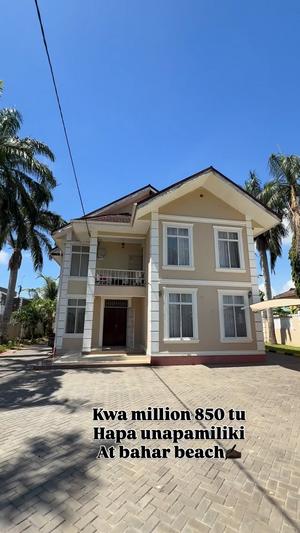 Nyumba ya vyumba vinne inauzwa Bahar Beach, Dar Es Salaam (1200 sqm)