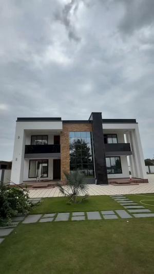 Nyumba ya vyumba vitano inauzwa Mbweni Jkt, Dar Es Salaam (1100 sqm)