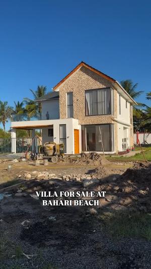 Villa ya vyumba vinne inauzwa Bahari Beach, Dar Es Salaam (400 sqm)