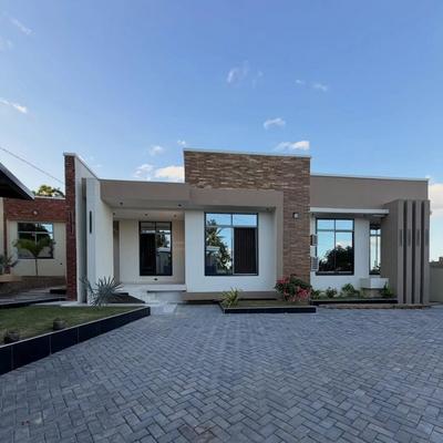 Nyumba ya vyumba vitatu inauzwa Goba Lastanza, Dar Es Salaam (600 sqm)