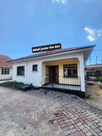 Apartment ya vyumba viwili inapangishwa Mikocheni, Dar Es Salaam Apartment ya vyumba viwili inapangishwa Mikocheni, Dar Es Salaam