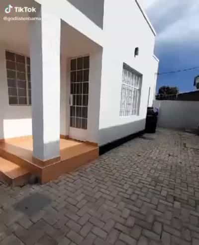 Nyumba ya vyumba vitatu inapangishwa Nzovwe, Mbeya