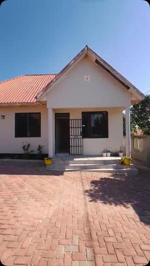 Nyumba ya vyumba vitatu inapangishwa Njedengwa, Dodoma Nyumba ya vyumba vitatu inapangishwa Njedengwa, Dodoma