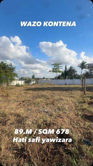 Kiwanja kinauzwa Wazo Kontena, Dar Es Salaam (678 sqm)