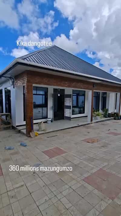 Nyumba ya vyumba vitatu inauzwa GOBA MAGETI, Dar Es Salaam (461 sqm)