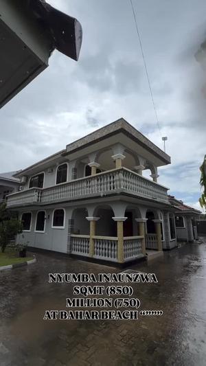 Nyumba ya vyumba vitano inauzwa Bahari Beach, Dar Es Salaam (850 sqm)