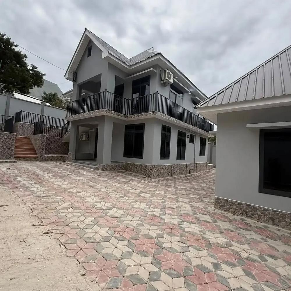 media -6 media -6