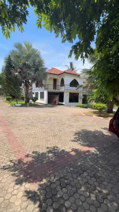 Nyumba ya vyumba vitano inapangishwa GOBA MWANZONI LACTANZA, Dar Es Salaam