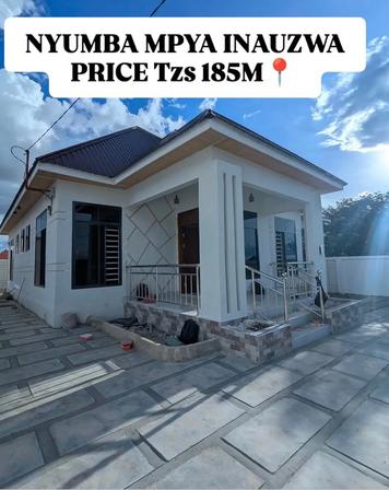 Nyumba ya vyumba vitatu inauzwa Nzuguni A, Dodoma (600 sqm)