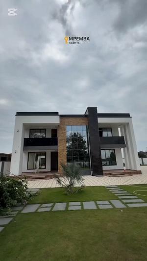 Nyumba ya vyumba vitano inauzwa Mbweni Jkt, Dar Es Salaam (1100 sqm)
