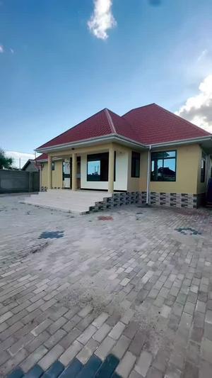 4 Bedrooms House for Rent in Mbweni Ubungo, Dar Es Salaam