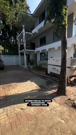 Nyumba ya vyumba vitatu inapangishwa Osterbay, Dar Es Salaam Nyumba ya vyumba vitatu inapangishwa Osterbay, Dar Es Salaam