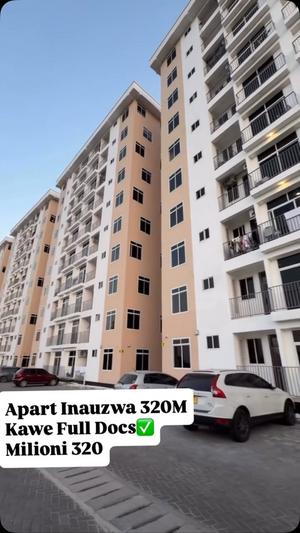 Nyumba/Apartment ya vyumba vitatu inauzwa Kawe, Dar Es Salaam