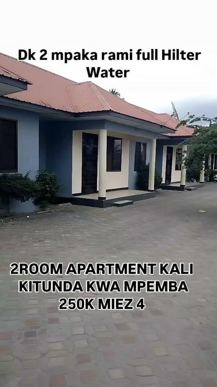 media -1 media -1