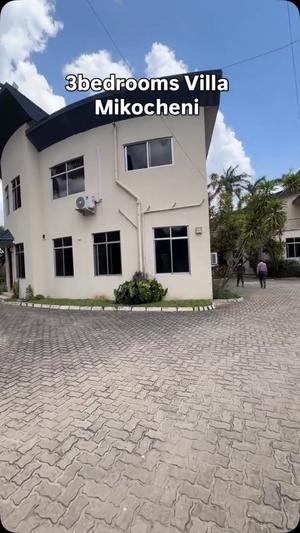 Villa (Furnished) ya vyumba vitatu inapangishwa Mikocheni, Dar Es Salaam Villa (Furnished) ya vyumba vitatu inapangishwa Mikocheni, Dar Es Salaam