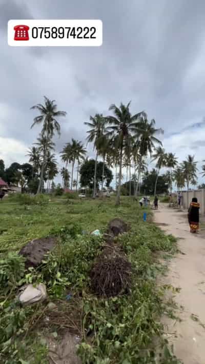 Kiwanja kinauzwa Kigamboni Kisiwani, Dar Es Salaam (200 sqm)
