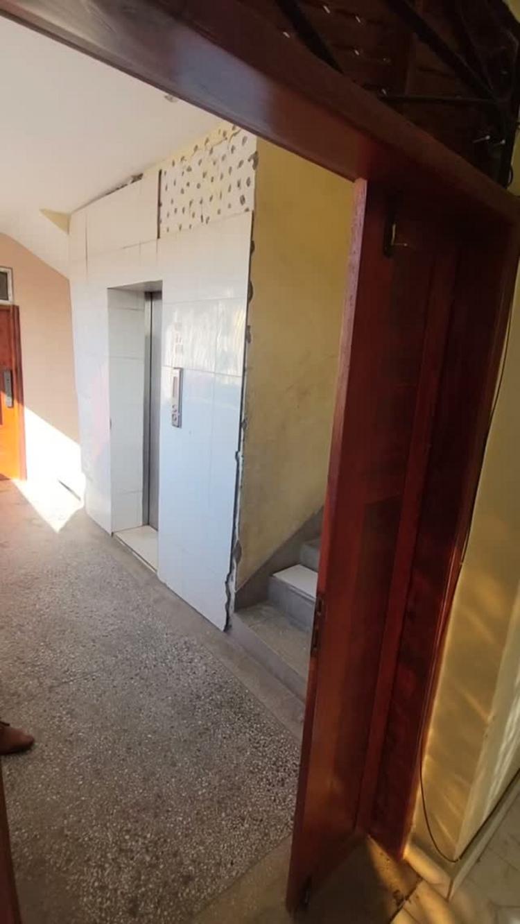 media -1 media -1