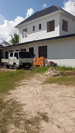 Nyumba ya vyumba viwili inauzwa Goba Centre, Dar Es Salaam (300 sqm) Nyumba ya vyumba viwili inauzwa Goba Centre, Dar Es Salaam (300 sqm)