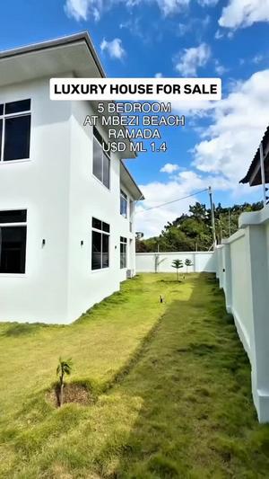5 Bedrooms House for Sale in Mbezi Beach, Dar Es Salaam (1800 sqm) 5 Bedrooms House for Sale in Mbezi Beach, Dar Es Salaam (1800 sqm)