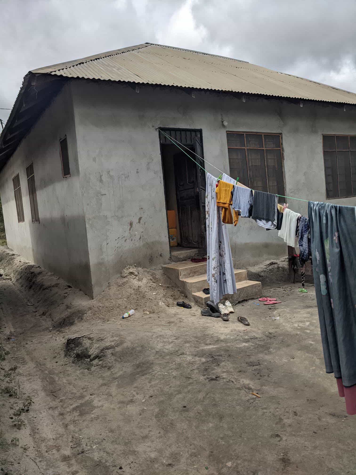 Kiwanja kinauzwa Chamazi, Dar Es Salaam Kiwanja kinauzwa Chamazi, Dar Es Salaam