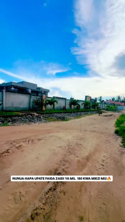 Viwanja vinauzwa Kibada, Dar Es Salaam (750 sqm)