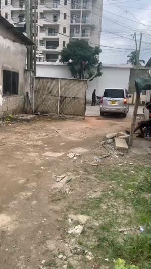 Kiwanja kinauzwa Victoria, Dar Es Salaam (1 acre)