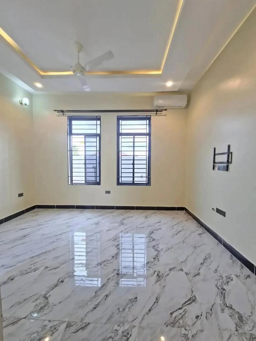 media -3