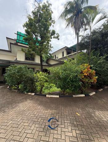 Villa ya vyumba vitatu inapangishwa Oysterbay, Dar Es Salaam