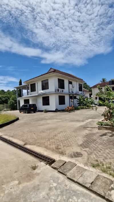 Nyumba inauzwa Mikocheni, Dar Es Salaam