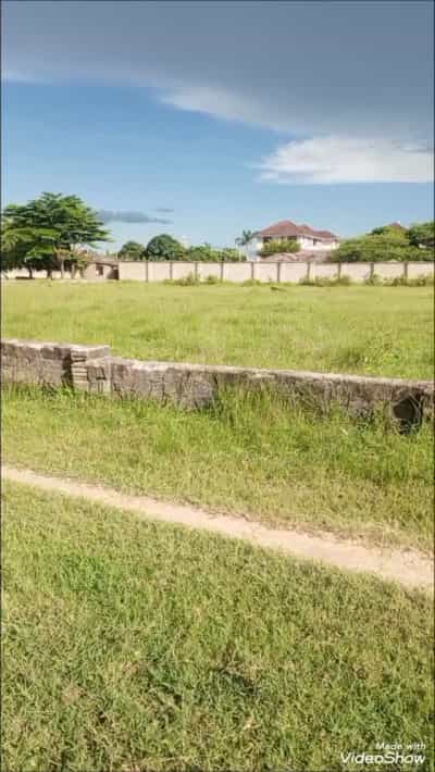 Kiwanja kinauzwa Bahari Beach, Dar Es Salaam (3000 sqm)