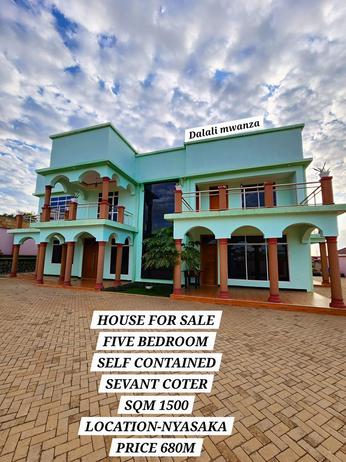 Nyumba ya vyumba vitano inauzwa Nyasaka, Mwanza (1500 sqm) Nyumba ya vyumba vitano inauzwa Nyasaka, Mwanza (1500 sqm)