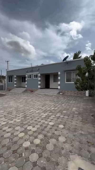 1 Bedroom House for Rent in Mbezi Beach, Makonde, Dar Es Salaam