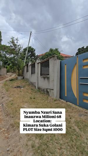 Nyumba ya vyumba vitatu inauzwa Kimara Suka, Dar Es Salaam (1000 sqm)