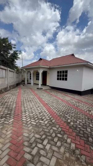 3 Bedrooms House for Rent in Mbezi Mwisho / Kibaoni, Dar Es Salaam 3 Bedrooms House for Rent in Mbezi Mwisho / Kibaoni, Dar Es Salaam