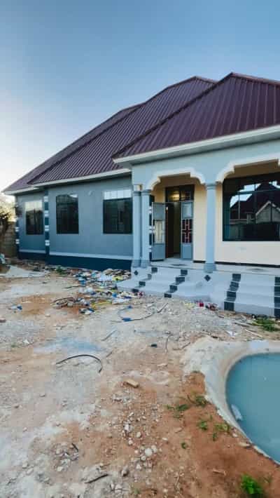 Nyumba ya vyumba vinne inapangishwa Iyumbu Center, Dodoma Nyumba ya vyumba vinne inapangishwa Iyumbu Center, Dodoma