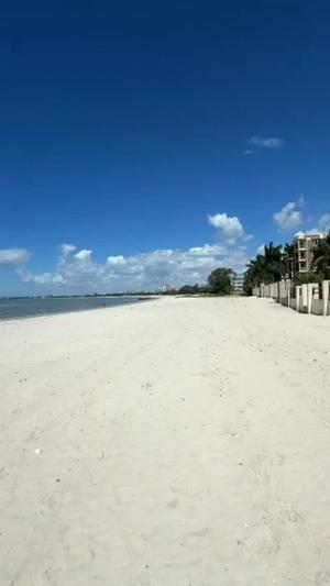 Beach Plot for Sale in Kawe Beach, Dar Es Salaam (5050 sqm) Beach Plot for Sale in Kawe Beach, Dar Es Salaam (5050 sqm)