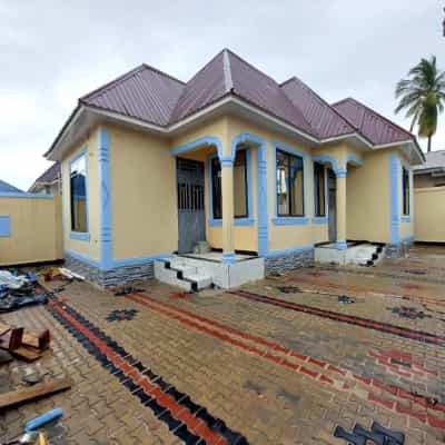 3 Bedrooms House for Sale in Mbagala Chamazi Saku Ilulu, Dar Es Salaam (400 sqm)