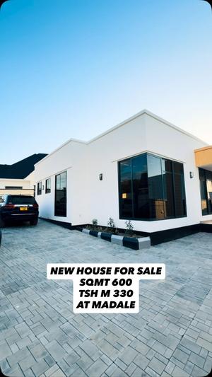 Nyumba ya vyumba vitatu inauzwa Madale, Dar Es Salaam (600 sqm) Nyumba ya vyumba vitatu inauzwa Madale, Dar Es Salaam (600 sqm)