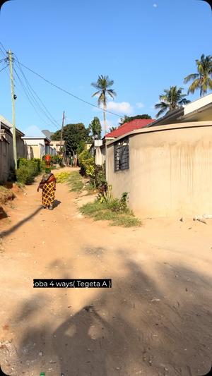 Kiwanja kinauzwa Goba 4 Ways (Tegeta A), Dar Es Salaam (470 sqm) Kiwanja kinauzwa Goba 4 Ways (Tegeta A), Dar Es Salaam (470 sqm)