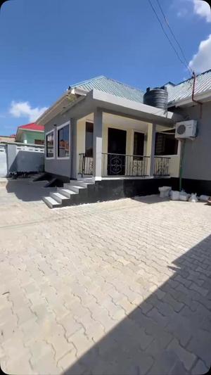 3 Bedrooms House for Rent in Makongo Juu, Dar Es Salaam