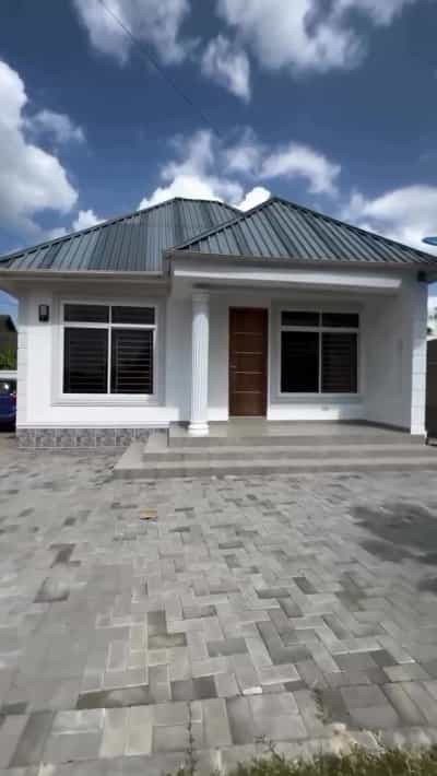 Apartment ya vyumba viwili inapangishwa Mbezi Beach, Dar Es Salaam