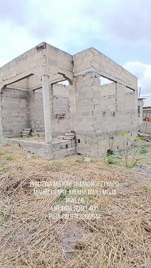 Kiwanja kinauzwa Kibaha Maili Moja Mweza, Pwani (400 sqm) Kiwanja kinauzwa Kibaha Maili Moja Mweza, Pwani (400 sqm)