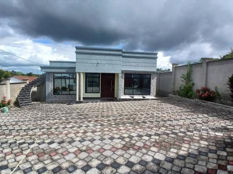 Nyumba ya vyumba vitatu inauzwa Kiluvya Gogoni, Pwani (600 sqm)