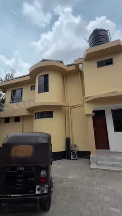 Apartment ya vyumba vinne inapangishwa Kinondoni, Dar Es Salaam