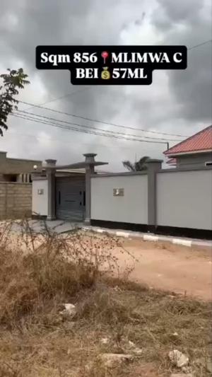 Kiwanja kinauzwa Mlimwa C, Dodoma (856 sqm) Kiwanja kinauzwa Mlimwa C, Dodoma (856 sqm)